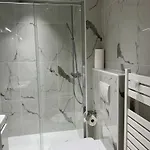 Quartierlatin 아파트